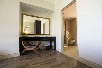 Hotel River Place Manor