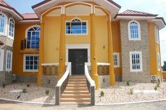 Hotel Home Away Suites