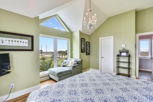 Summer Breeze Holiday Home