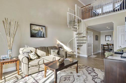 The Regal Seagull Apartment
