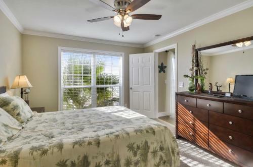 The Regal Seagull Apartment
