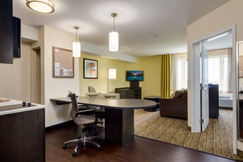 Hotel Candlewood Suites Calgary Airport North