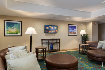 Hotel Candlewood Suites Calgary Airport North