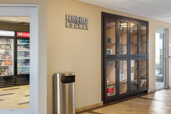 Hotel Candlewood Suites Calgary Airport North