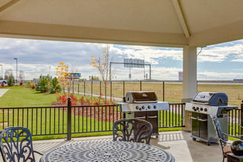 Hotel Candlewood Suites Calgary Airport North
