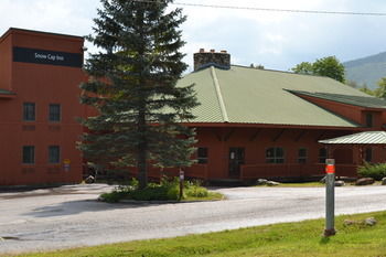 Hotel Snow Cap Inn