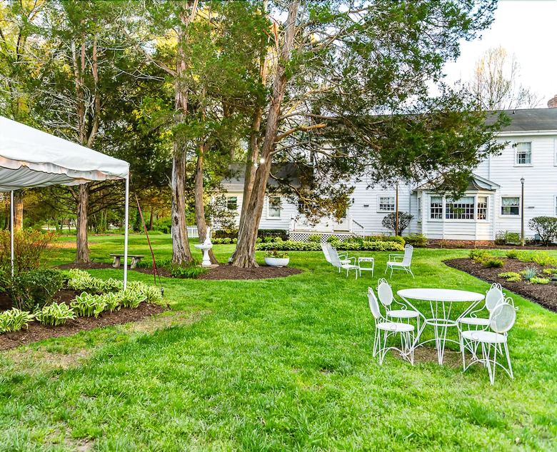 Bed & Breakfast The Virginia Cliffe Inn