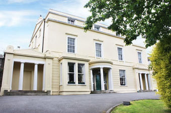 Bed & Breakfast Belmont Hall