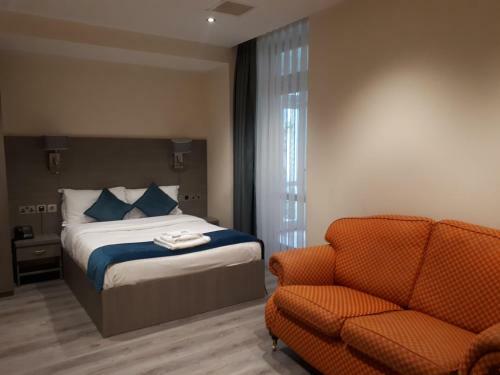 Lion & Key Hotel