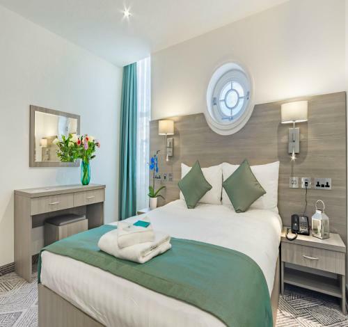 Lion & Key Hotel