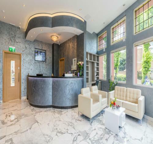 Lion & Key Hotel