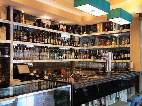 Lion & Key Hotel