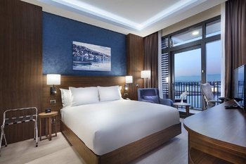 Hotel Hilton Garden Inn Izmir Bayrakli