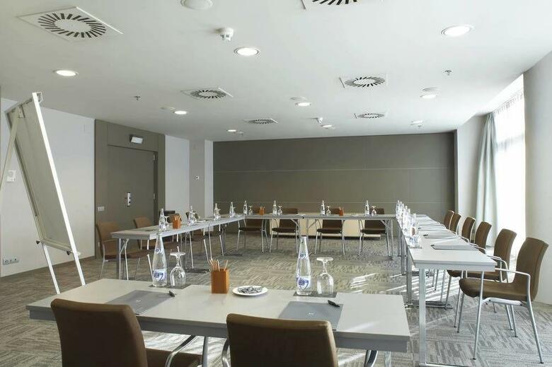 AC Hotel Som By Marriott