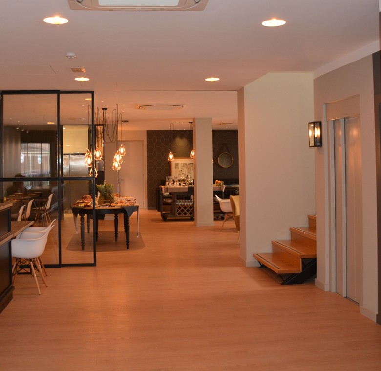 Hotel Up Rooms Vic