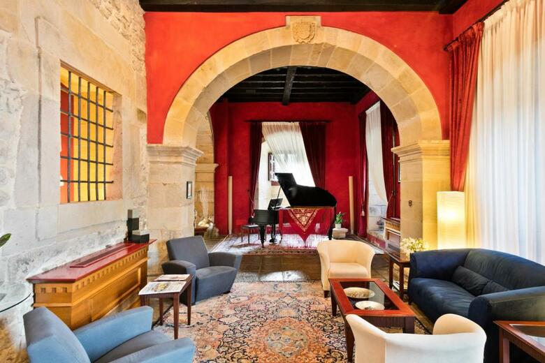 Hotel Abba Palacio De So�anes