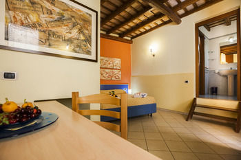 Bed & Breakfast Residence Cortile Merc�