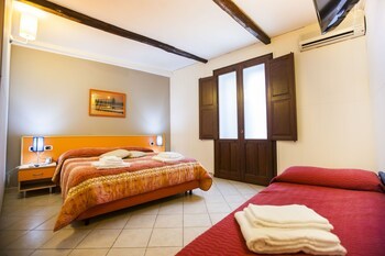 Bed & Breakfast Residence Cortile Merc�