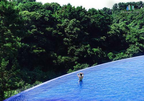 Hidden Cliff Hotel And Nature