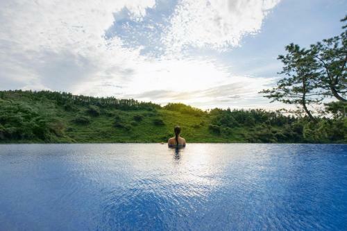 Hidden Cliff Hotel And Nature