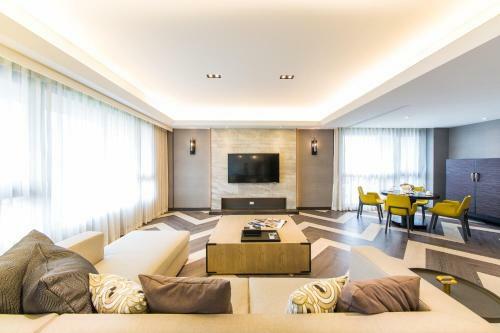 Hostal J Palace Residence