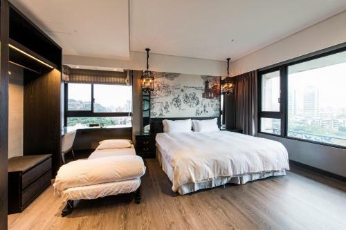 Hostal J Palace Residence