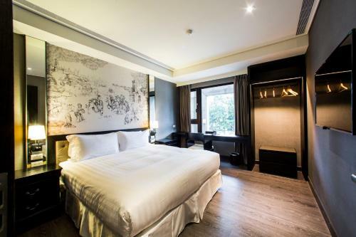 Hostal J Palace Residence