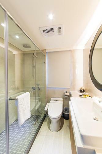 Hostal J Palace Residence