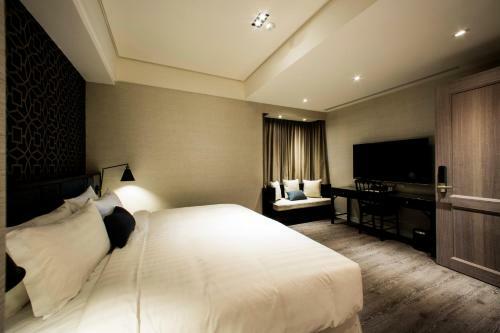 Hostal J Palace Residence