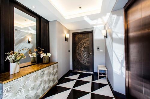 Hostal J Palace Residence