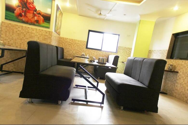 Hotel Sai Atithi Resort