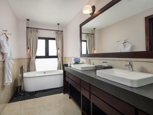 Hotel High Mountain Resort Shangri-la