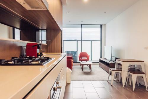 City Edge Box Hill Apartment Hotel