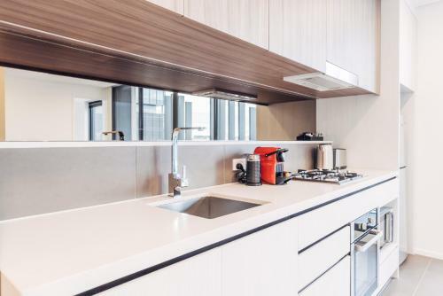 City Edge Box Hill Apartment Hotel