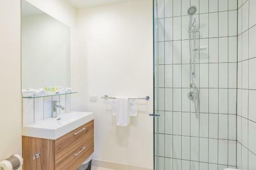 City Edge Box Hill Apartment Hotel