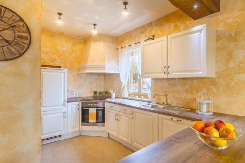 Luxury Ville Kras Ladies