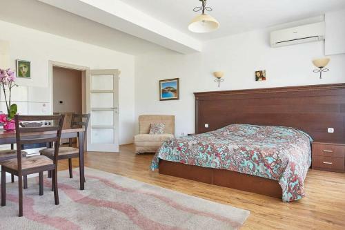 Vu-dent Apartments