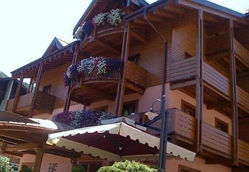 Hotel Arisch