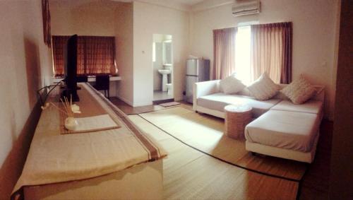 Hotel Aussie Xl Cafe Guesthouse