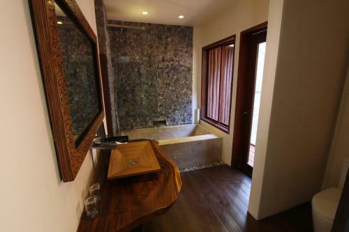 Hotel Cauayan Island Resort