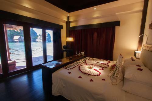 Hotel Cauayan Island Resort