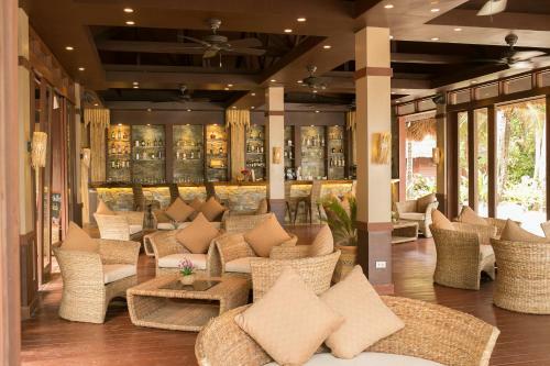 Hotel Cauayan Island Resort