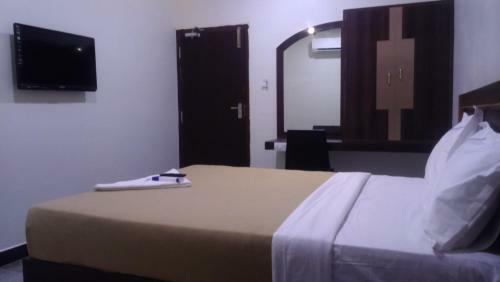Hotel Bg Residency