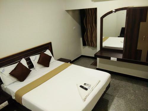 Hotel Bg Residency
