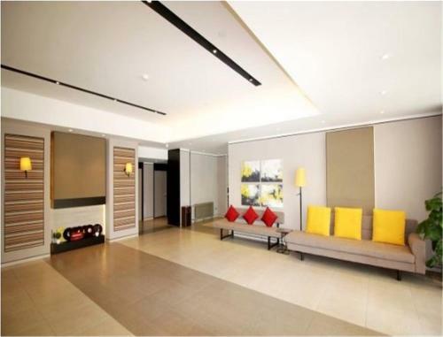 Hotel Home Inn Plus Qingdao Yinchuan West Road Software Park