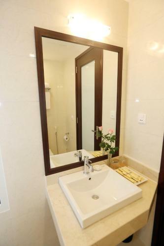Lenid Hotel Tho Nhuom