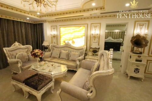 Hoang Trieu Hotel