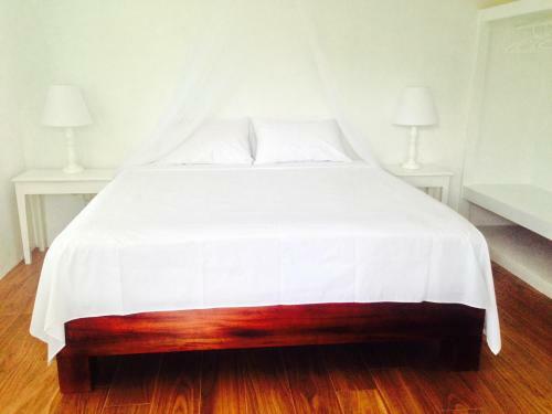 Bed & Breakfast Search-me-heart