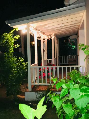 Bed & Breakfast Search-me-heart