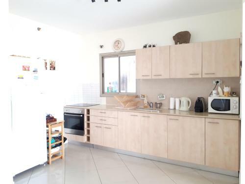 Keren's Sea View Apartment